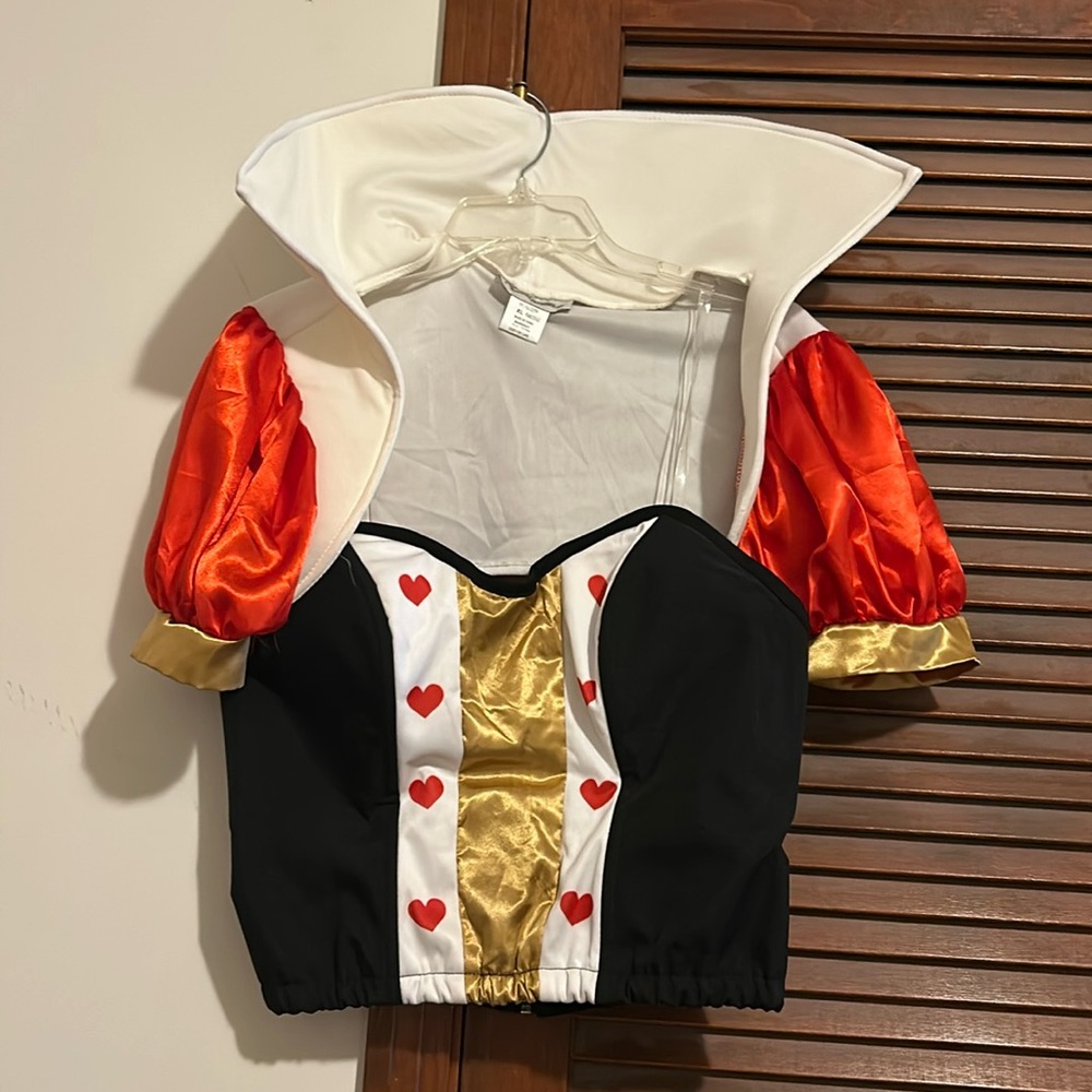 The Red Queen Costume from Alice in Wonderland!